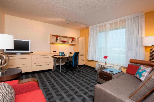 TownePlace Suites by Marriott Des Moines Urbandale image 3